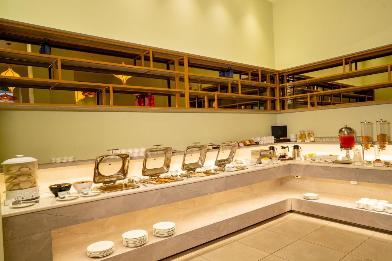 Tgi Ameya Grand Hotell Panaji Eksteriør bilde